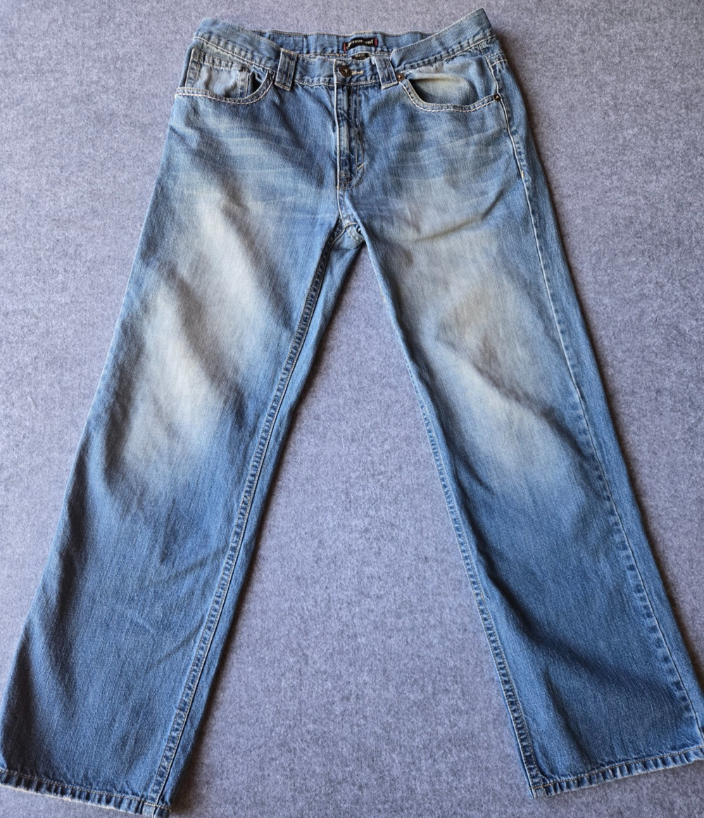 Irreverent Jeans Men's Light Wash Straight Leg Embroidered Pockets 35x31
